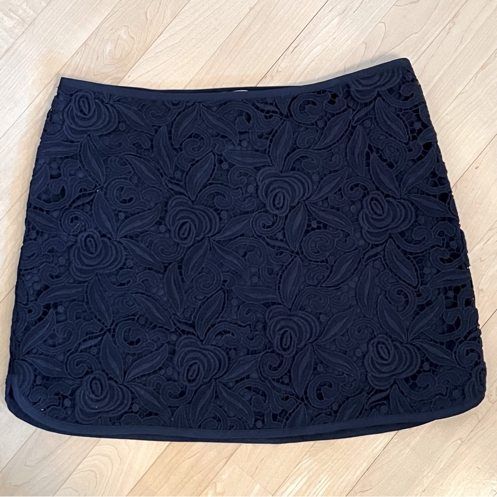 NWOT Juicy Couture Guipuere Lace Skirt - Regal